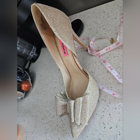 Betsey Johnson prince pump size 8 - Picture 5 of 16